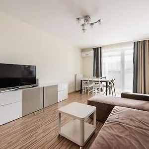Metro Kondratowicza Spacious Apartament
